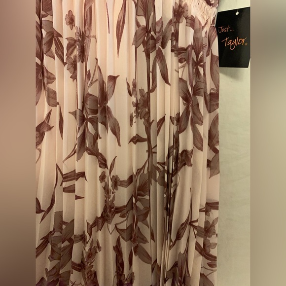 ✨⚡️💥New Taylor Dress Size 4 - (M) Floral Blush/Rose Pink - Picture 7 of 11